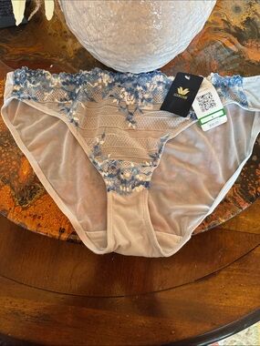 Wacoal Bikini Panty with Blue Floral Lace